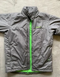 Patagonia Mens Insulated Jacket (Small). Warm for the weight. This is in really good condition, but there are a couple...