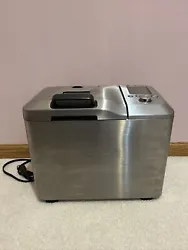 Breville BBM800XL Bread Maker! Tested and it works. Very good condition!! Does not have the original box. Enjoy the...