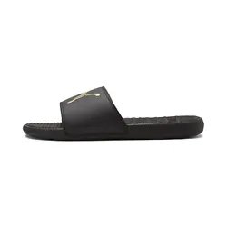 Spory. Comfortable. And above all, cool. Tnese Cool Cat slides for Men are an essential on-the-go style.