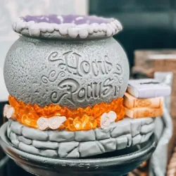 **SOLD OUT** Hocus Pocus Scentsy Warmer.