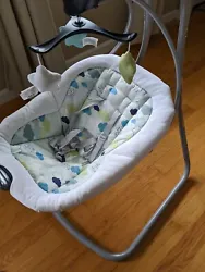 Graco Simple Sway Baby Swing. Condition is Used. Local pickup only.