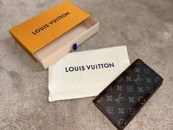 Louis Vuitton brazza wallet. Very, very good preowned condition.M665403.9 x 7.5 x 0.8 inches(length x Height x Width)16...