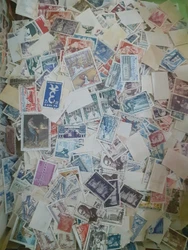 Lot 100 Timbres France VOICI LA  PHOTO  DES TIMBRES