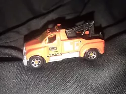This Matchbox Mb661 tow truck from 2004/2005 is a fantastic addition to any diecast collection. The orange and gray...