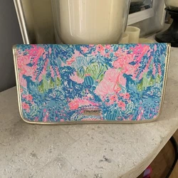Original Lily Pulitzer wallet/ organizer.