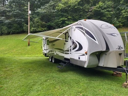 2013 keystone cougar camper. Excellent condition, everything works like it should. Located in Naugatuck WV 25685. No...