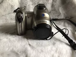 Turns on works as far as I can tell.....Konica Minolta DiMAGE Z6 6MP Digital Camera w/12x Anti-Shake Zoom & Camera...