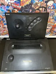 Neo Geo Aes Console Low Serial. Version japonaise Console complètement fonctionnelle Pas de fissure ou de cassure sur...