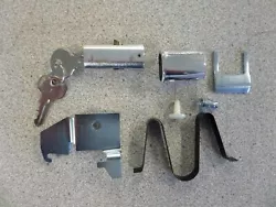 SRS 2190 file cabinet lock kit. Fits older Hon F26 style vertical file cabinets that use the push in to lock style...