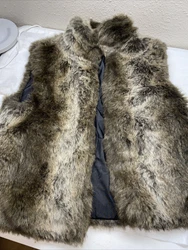 BLASSPORT REVERSIBLE FAUX FUR VEST SIZE M.