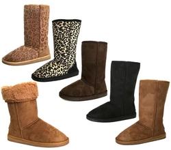 Warm inner fur lining. Soft, plush.