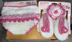SO DORABLE HAND CROCHETED PINK WHITE HAT& DIAPER COVER SZ 0-6M NWT 2 Pieces.