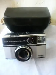 KODAK 355X INSTAMATIC CAMERA ELECTRONIC VINTAGE AVEC SAC 55TP. En parfait état Photos réelles - Début années 1970