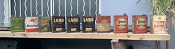 LOT de 10 Bidons dhuile ancien ESSO CASTROL LABO VEEDOL SHELL MOBILOIL ENERGOL. Trace de rouille et usure, pas percé ,...