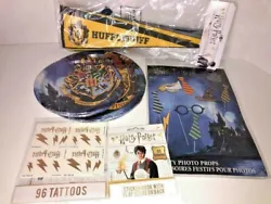 HARRY POTTER PARTY SUPPLIES. 1 – BANNER. 8CT – 6 3/4IN PLATES. 8CT - 8 5/8IN PLATES.