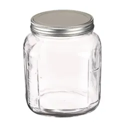 Add a nostalgic touch to your kitchen with the Anchor Hocking Cracker 1 Gallon Jar with Lid. This classic jar is...