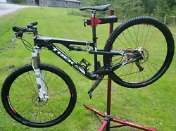 The crown jewel in Fishers full-suspension race lineup, the carbon Superfly 100 is the ultimate 29er with 100mm of...
