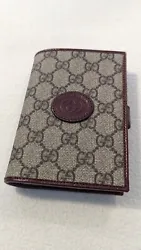 Gucci products are made with carefully selected materials. Interior: passport pocket, 3 open pockets, and 3 card slots....