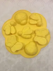 Garden Silicone Baking Mold Butterfly Ladybug Bee. Excellent condition. Each mold is about 3” diameter.