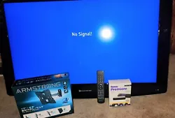 Element 40-inch (Roku Ready) HD TV with remote and wall mount.  Like in the pictures everything works great.  Have...