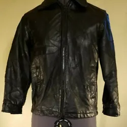THIS IS A BEAUTIFUL PRE OWNED Leather Patchwork Black Leather Bomber Jacket Zip Size L Lined Pockets IN VERY GOOD...