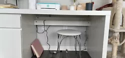 Ikea white desk brand new, just bought just wanting a different style.