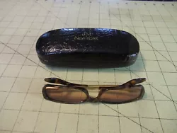 This buy it now auction is for the glasses and case pictured above