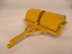 Smooth Drum Tandem Roller - 3D Printed. Scale: 1/48 - Material: Resin - Color: Yellow. Models - Keystone Models Mfg -...