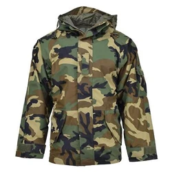It features a 3-layer construction that is windproof, waterproof and breathable properties. This jacket is designed to...