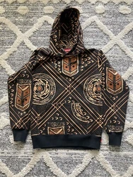 Get your hands on this stylish pullover hoodie from the iconic Supreme brand. Featuring a black color with a graphic...