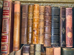 livres anciens 5€ Le Livre 📕.