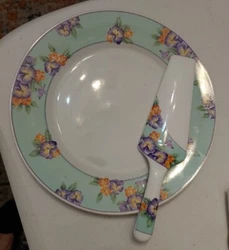 Beautiful Andrea By Sadek Porcelain 10.25” Cake Plate And Matching Server.