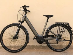 VTC électrique MOUSTACHE Samedi 28.3 Batterie bosch 500WH année 2022 en parfait état.