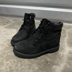 In good preowned condition