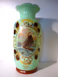 Ancien Beau Vase En Opaline, Époque Napoléon III, Décore : Marine. En bon état génèral, ni fêles ni éclats,...