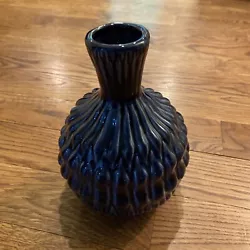 Bloomingville Tall Navy Ceramic Vase. No chips or cracks6