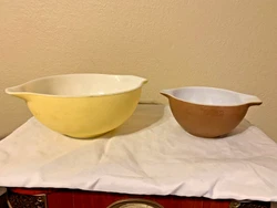 Vintage Set 2-Pyrex Ovenware Nesting Mixing Bowls – 441 - 1 1/2 Pint 443 - 21/2 QT