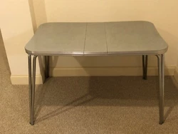 Vintage Mid C. Formica & Chrome Leg Dining Table W/ Leaf. (Local pickup only) Great throwback piece.With Leaf table...