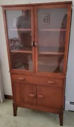 Mid Century Dining Room China Cabinet.  Local pick up or can do local delivery for a fee