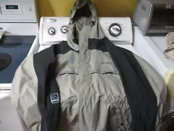 A preowned Eddie Bauer XL rain suit.  Has both hooded jacket and paints.  In great shape.  Has some slight worn...