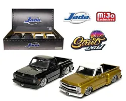 Manufacturer: Jada. The details of this diecast replica are incredible! Features include: authentically detailed...