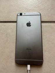 Appareil vendu pour pièces ou réparation. Vous achetez en connaissance de cause. Téléphone provenant dun lot,...
