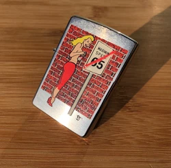 Briquet Fuel Essence - Zippo original. Zippo Indian / Indien. Original Zippo. Spray painting not included. Envoi...