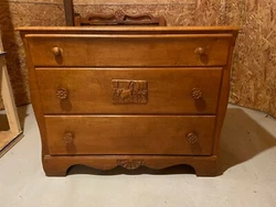 Antique bedroom furniture set. 1937 Virginia House bedroom set. All reasonable offers considered. Possible delivery can...
