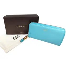 Gucci zip around wallet with bamboo in RARE Tiffany blue. soft pebbled leather. gold-tone hardware. made in Italy. one...