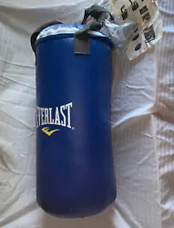 Everlast Boxing/MMA Punching Heavy Bag Blue.The weight of this bag is 30lbs. Like new. Let me know if you have...