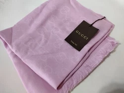 NEW GUCCI Rose Pink Wool Silk Blend Wrap Monogram Scarf. Pet free and smoke free home.