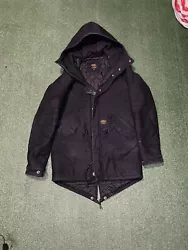 Carhartt Wip Clash Parka Jacket Black Mens Winter Jacket with hood and fishtail. No rips might have some stains but...