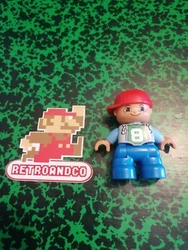 Mini Figurine personnage LEGO Duplo. État : 