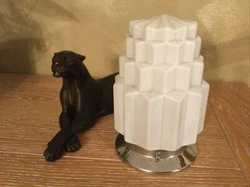 ancien plafonnier lampe globe verre opaline art deco abat jour Lustre Suspension. ancien plafonnier époque art...